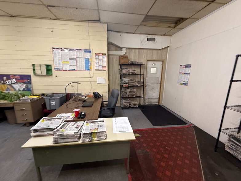 More Photos Of 214 N Railroad St, Mexia Office For Sale