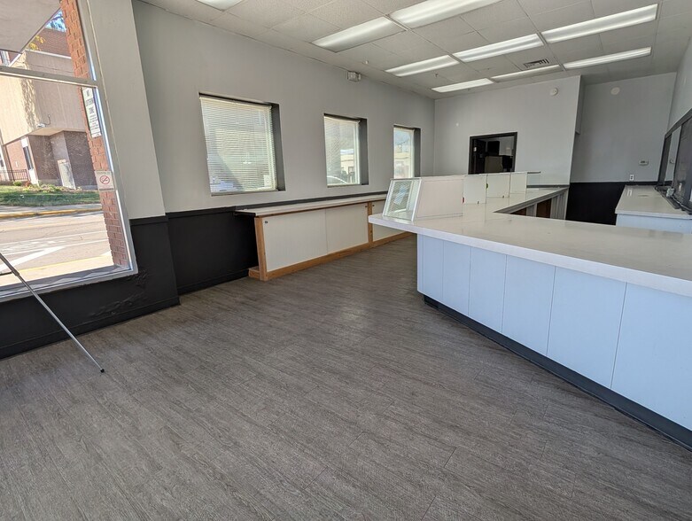 More Photos Of 26-30 W Stephenson St, Freeport General Retail For Sale