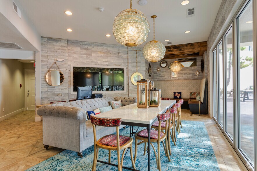 More Photos Of 385 E Las Colinas Blvd, Irving Apartments For Lease