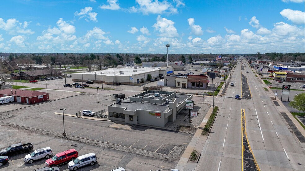More Photos Of 1951-1981 S 8th St, Wisconsin Rapids General Retail For Sale