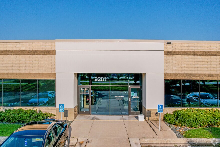 More Photos Of 9201 W Broadway Ave N, Brooklyn Park Light Distribution For Lease