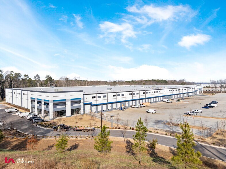 More Photos Of 5001 N Commerce Dr, College Park Warehouse For Lease