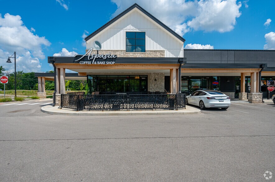 More Photos Of 3091 S US 421, Zionsville Storefront For Sale