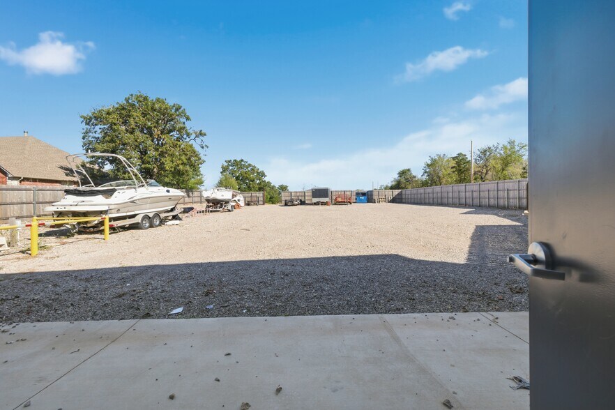 More Photos Of 8524 N Sooner Rd, Oklahoma City Industrial For Lease