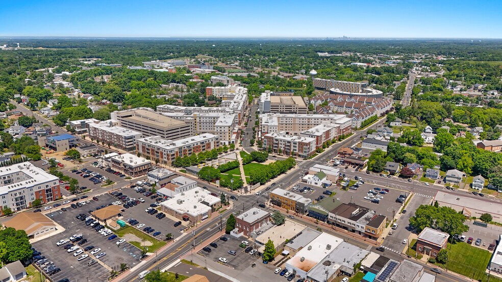More Photos Of 6 High St E, Glassboro Office For Lease