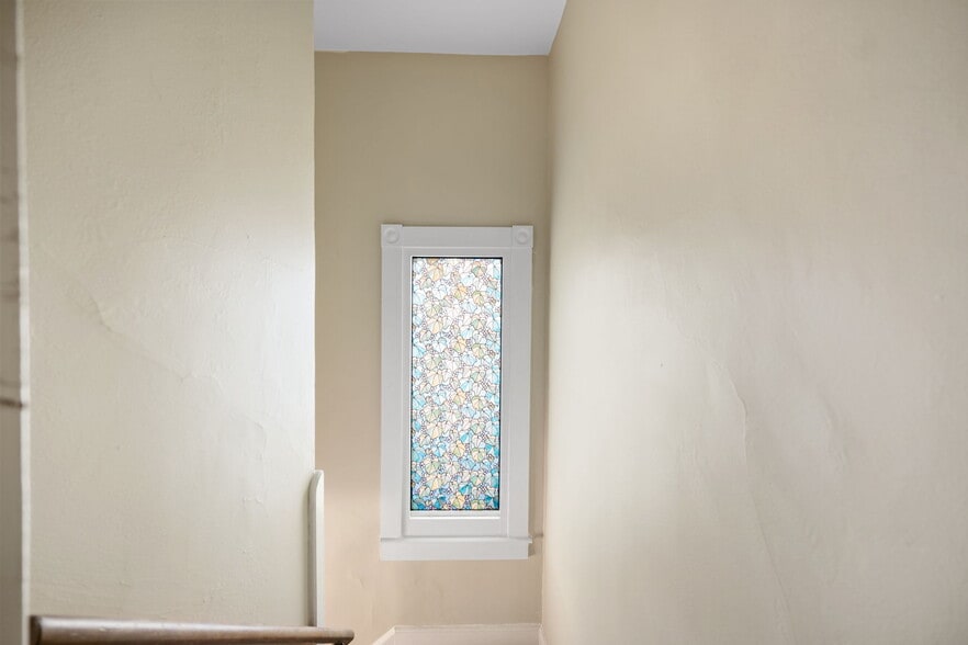 More Photos Of 339 S Ridgewood Ave, Daytona Beach Office Residential For Sale