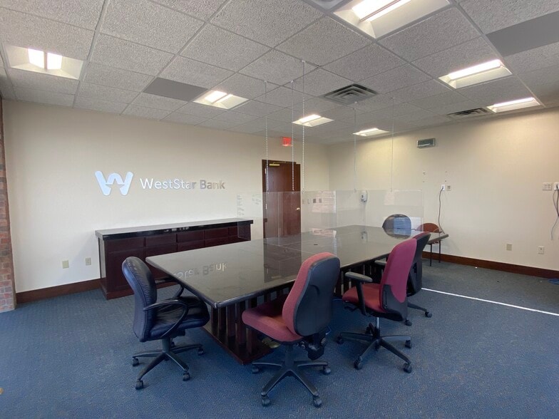 More Photos Of 8340 Gateway Blvd E, El Paso Office For Lease