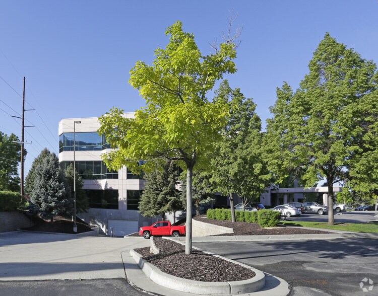More Photos Of 5252 N Edgewood Dr, Provo Office For Lease