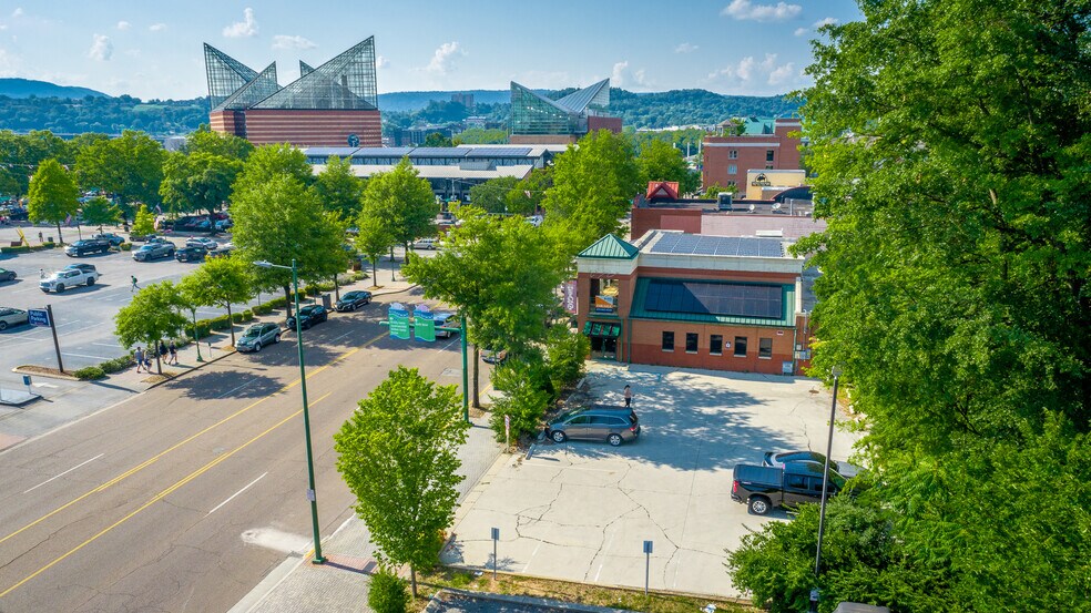 More Photos Of 212 Market St, Chattanooga Restaurant For Sale