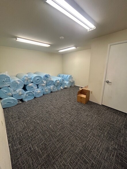 More Photos Of 24 Brick Blvd, Brick Freestanding For Sale