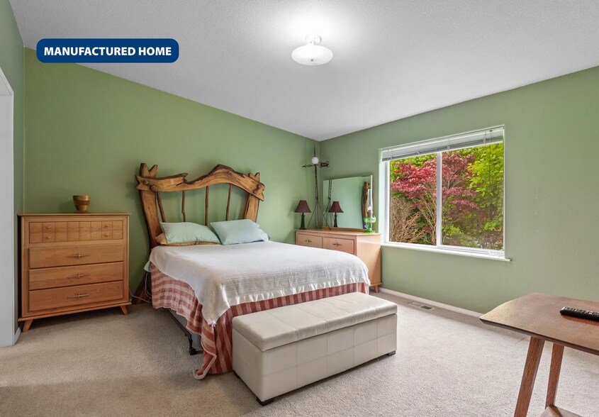 More Photos Of 24706 E Wellesley Ave, Otis Orchards Restaurant For Sale
