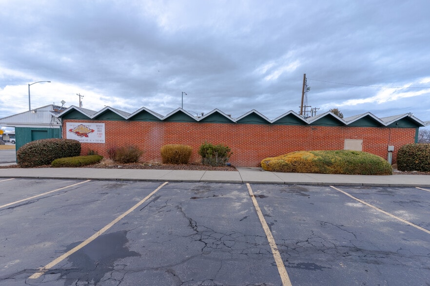 More Photos Of 545 Shoshone St S, Twin Falls Restaurant For Sale