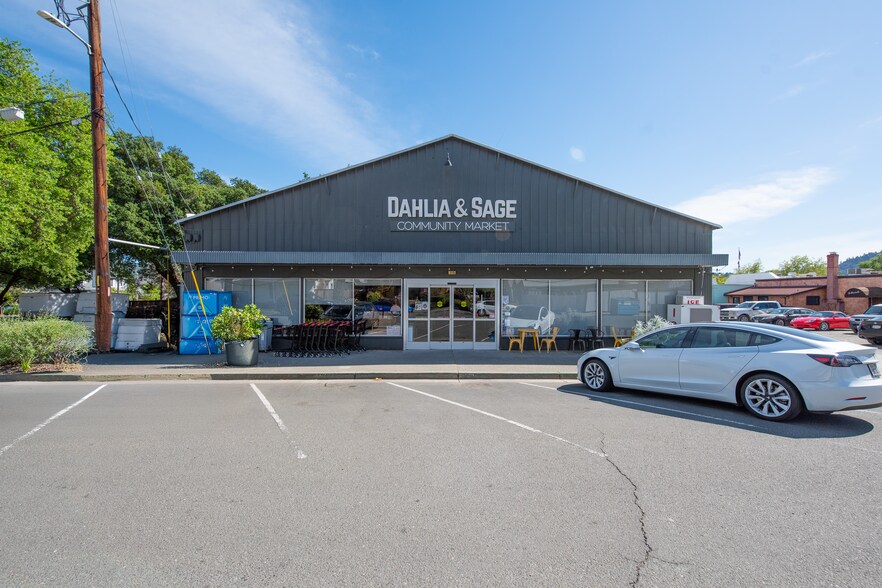 More Photos Of 115 E 2nd St, Cloverdale Warehouse For Sale