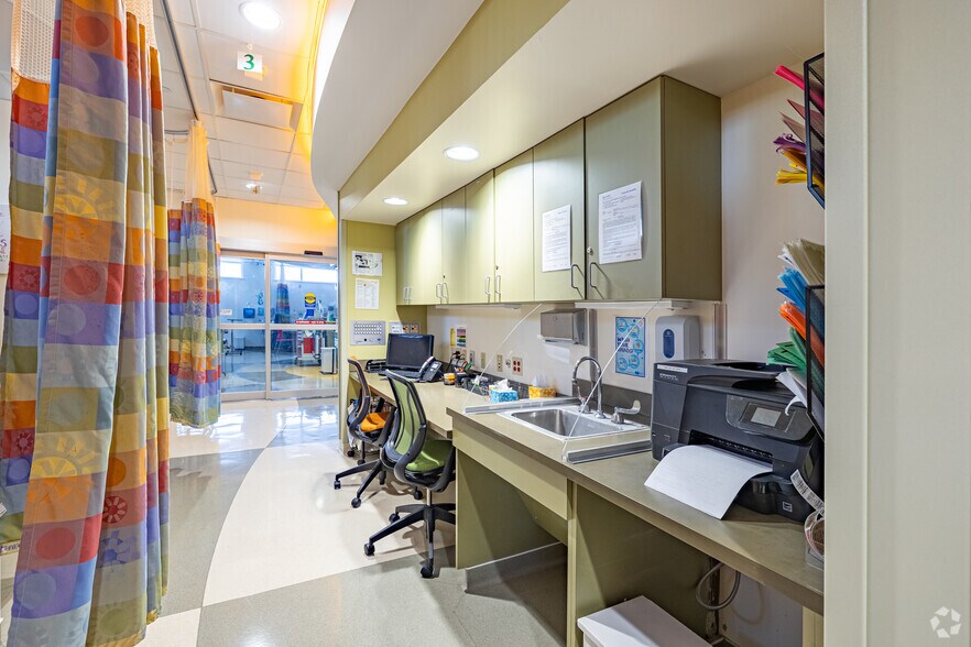 More Photos Of 14-01 Broadway, Fair Lawn Medical For Lease