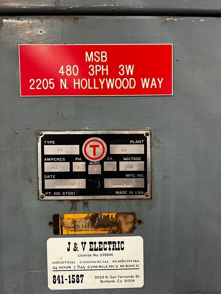 More Photos Of 2205 N Hollywood Way, Burbank Service For Lease