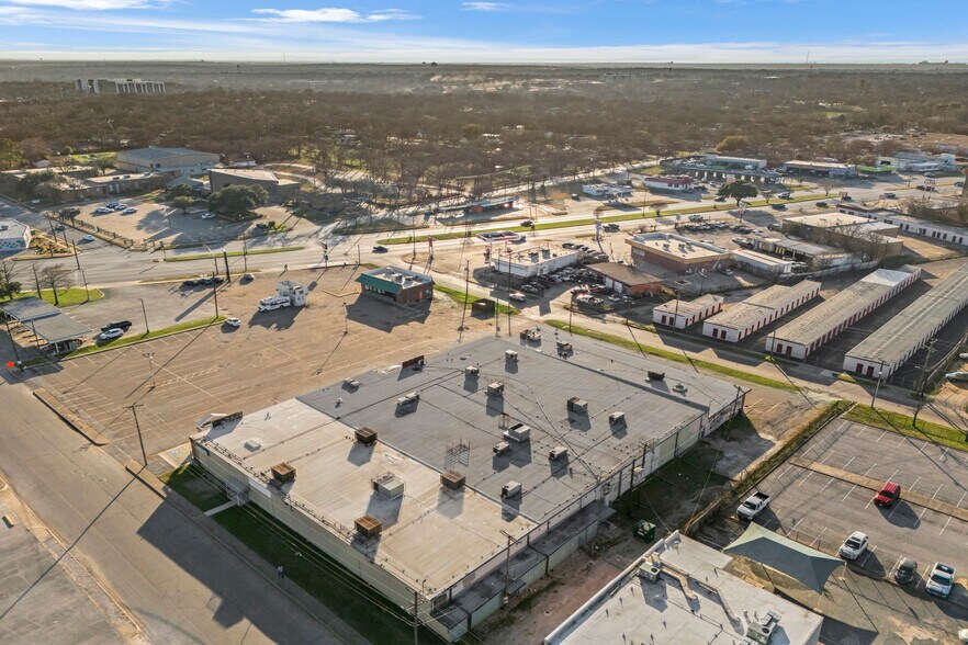 More Photos Of 5601 E Lancaster Ave, Fort Worth Freestanding For Sale