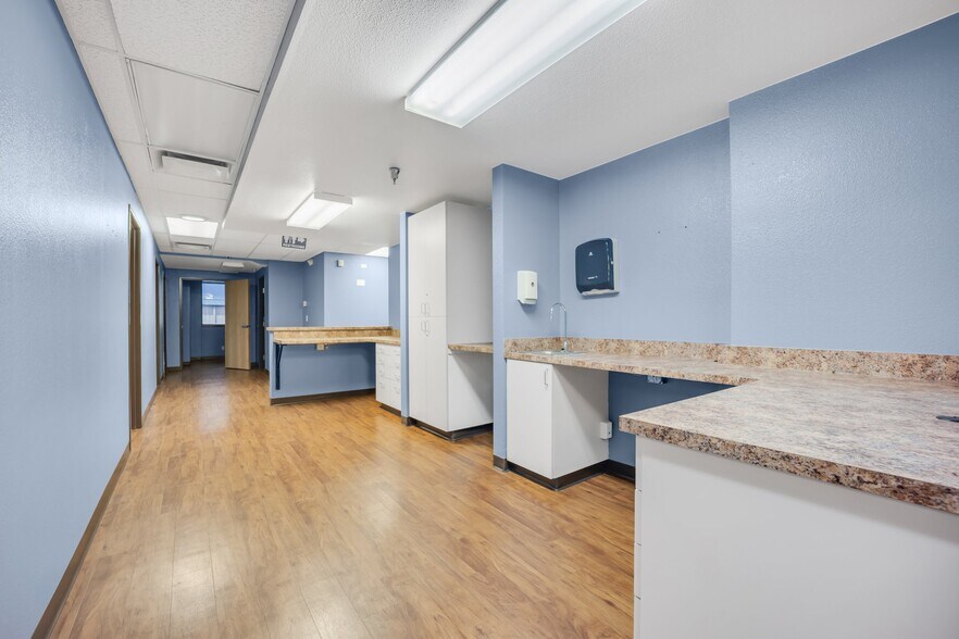 More Photos Of 1605 N Union Blvd, Colorado Springs Medical For Lease