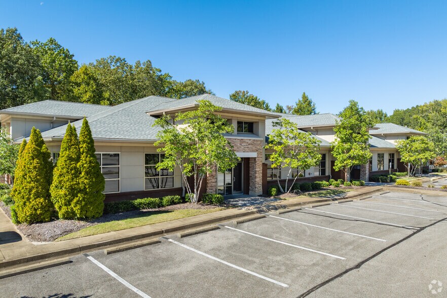 Primary Photo Of 9037 Poplar Ave, Germantown Office For Lease
