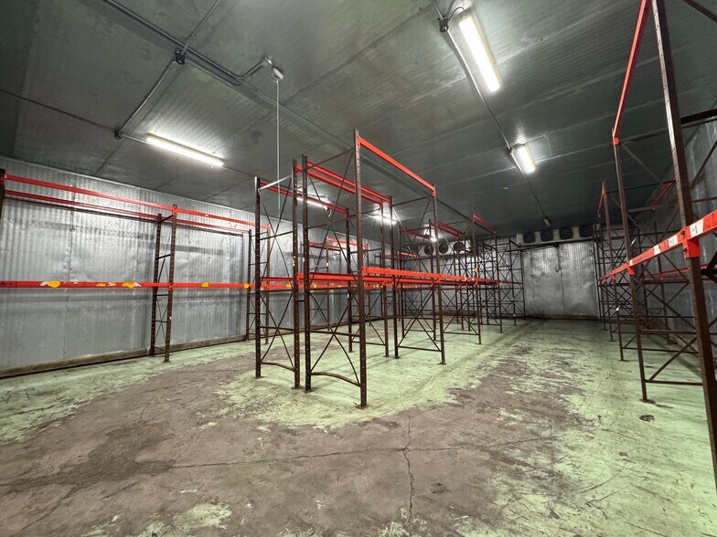 More Photos Of 195 Hudson St, Cornwall-on-Hudson Distribution For Lease