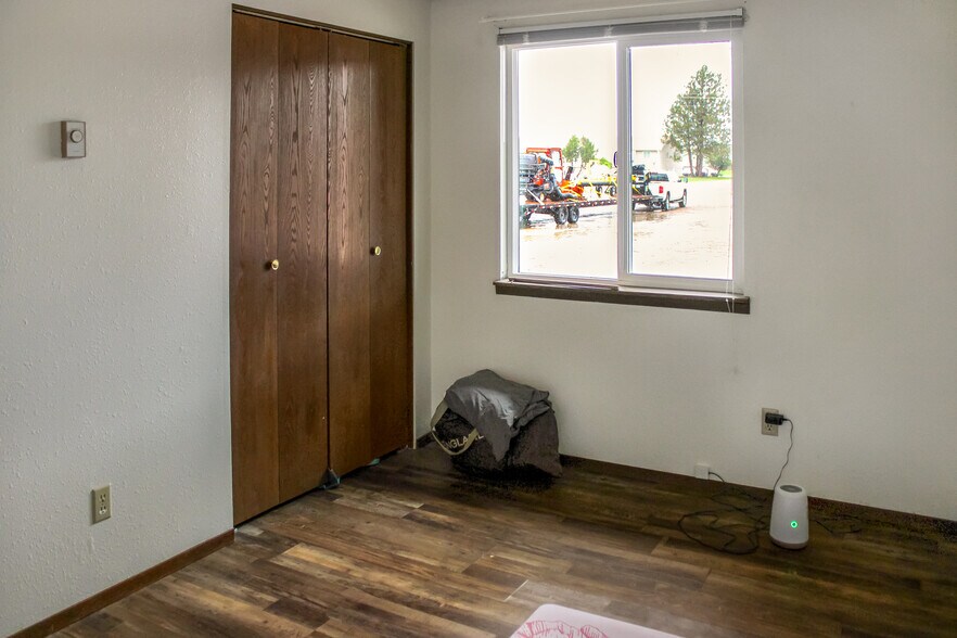 More Photos Of 932 Oilfield Ave, Shelby Multifamily For Sale