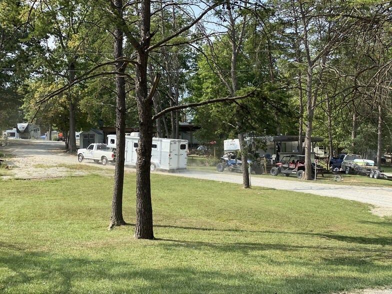 More Photos Of 160 Blue Gill Rd, Peebles Trailer Camper Park For Sale