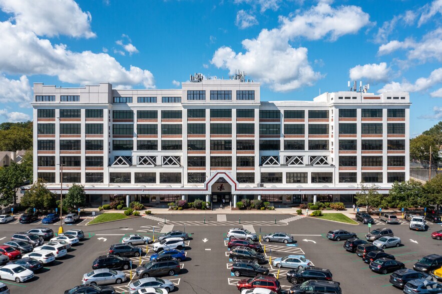 More Photos Of 1 Long Wharf Dr, New Haven Medical For Lease