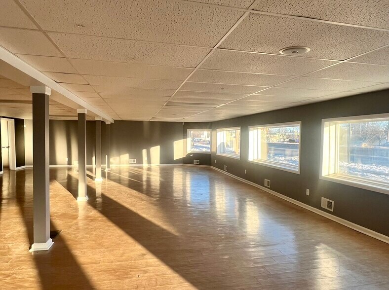 More Photos Of 2106 Pulaski Hwy, Edgewood Auto Dealership For Lease