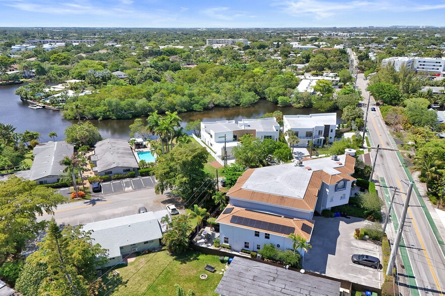 More Photos Of 1100 NE 18th Ct, Fort Lauderdale Apartments For Sale