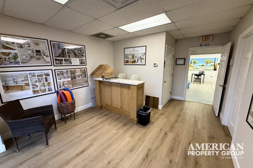 More Photos Of 7610-7630 Matoaka Rd, Sarasota Warehouse For Lease