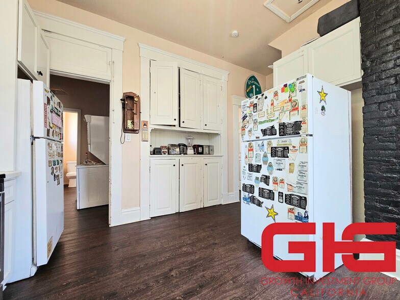 More Photos Of 695 N Main St, Pomona Apartments For Sale