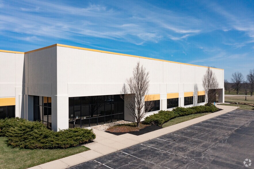 More Photos Of 8481 Duke Blvd, Mason Warehouse For Lease