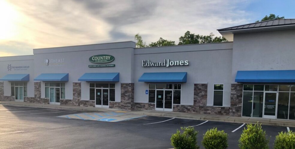 More Photos Of 2431 E Glenn Ave, Auburn Unknown For Lease