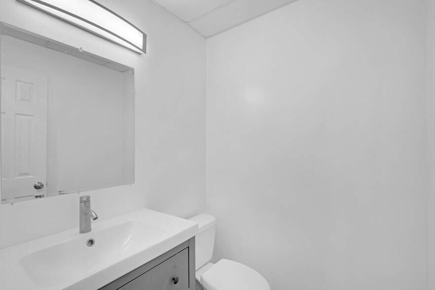 More Photos Of 5565 Columbia Pike, Arlington Multifamily For Sale