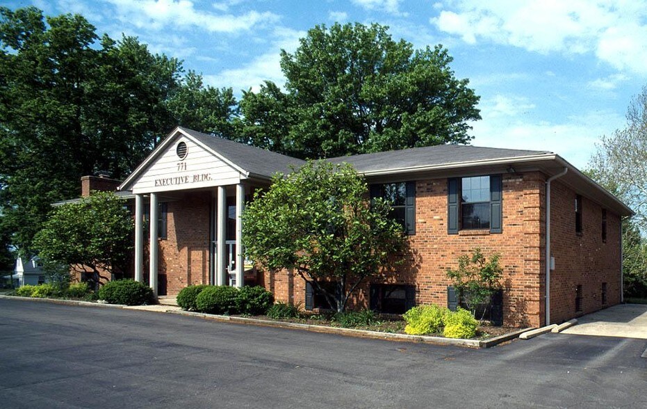 More Photos Of 771 Neeb Rd, Cincinnati Medical For Lease