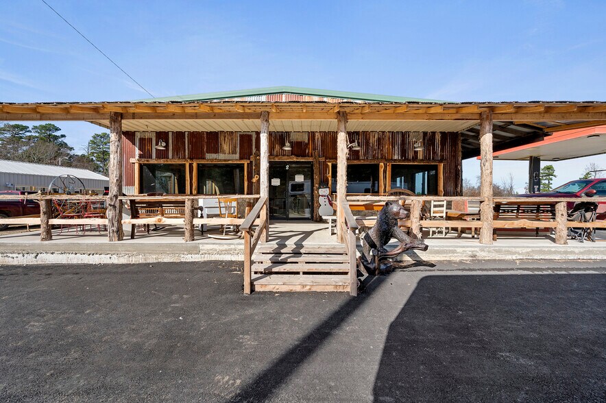 More Photos Of 28 Indian Hwy 144, Broken Bow Truck Stop For Sale