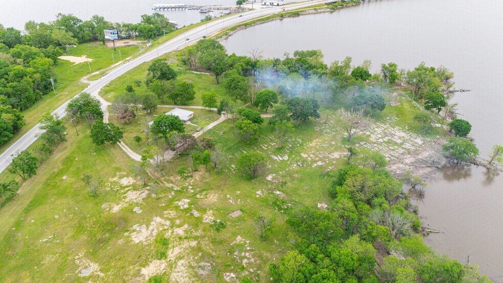 More Photos Of 25421 US-59, Grove Land For Sale