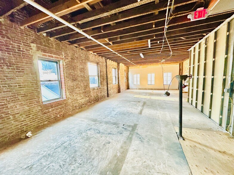 More Photos Of 258 Atlantic St, Stamford Office For Sale