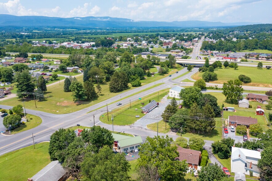 More Photos Of 117 South East Side Hwy, Elkton Carwash For Sale
