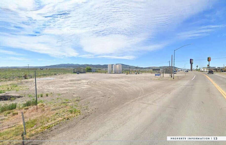 More Photos Of 881 6th St, Wells Industrial For Sale