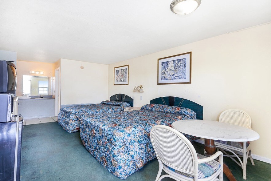 More Photos Of 4657 W Irlo Bronson Memorial Hwy, Kissimmee Hotel For Sale