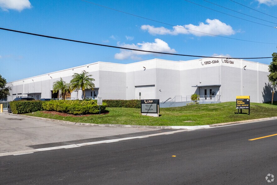 More Photos Of 1352-1382 NW 78th Ave, Doral Unknown For Lease
