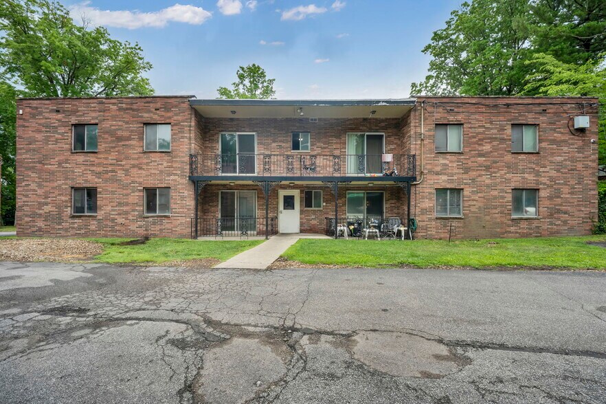 More Photos Of 818-850 S Green Rd, South Euclid Apartments For Sale
