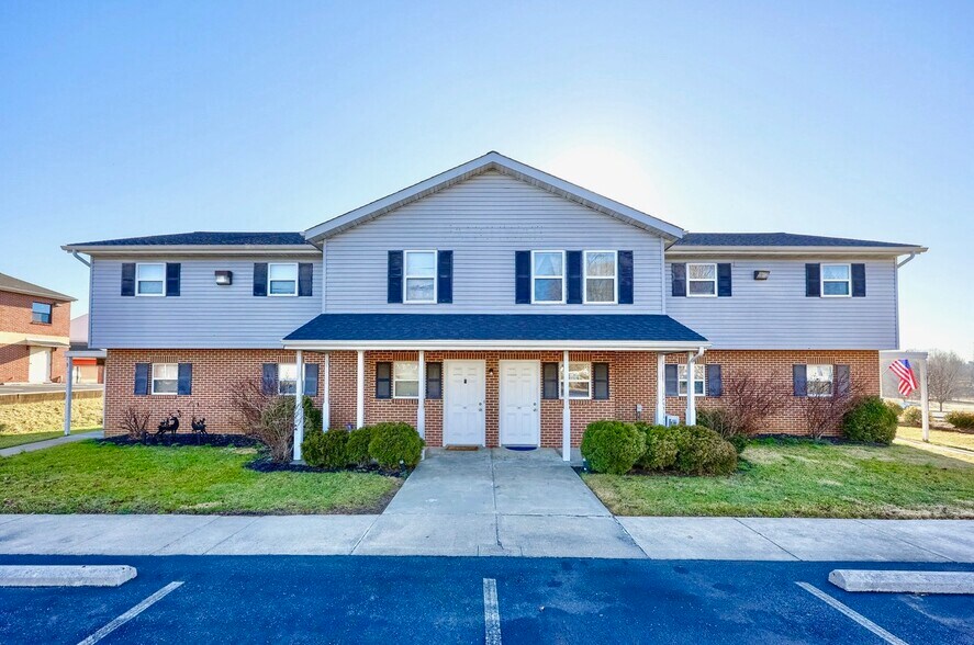 More Photos Of 2140 Lincoln Hwy E, Lancaster Hotel For Sale