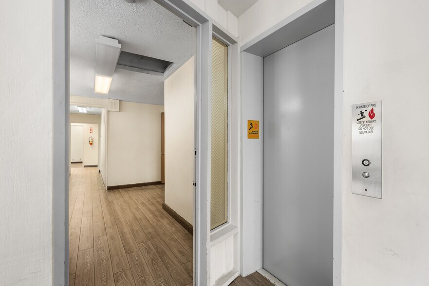 More Photos Of 1661 E Chapman Ave, Fullerton Office For Sale