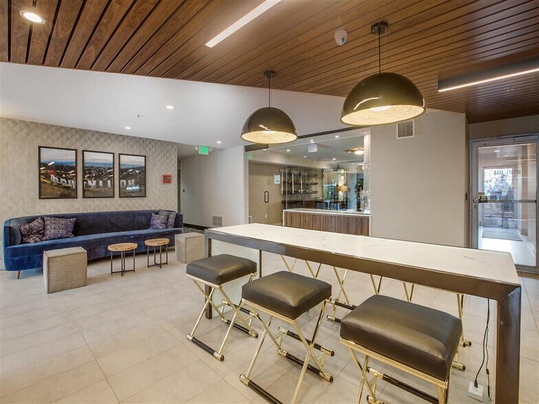 More Photos Of 1745-1750 N Wilcox Ave, Los Angeles Apartments For Sale