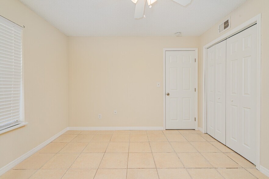 More Photos Of , South Daytona Multifamily For Sale