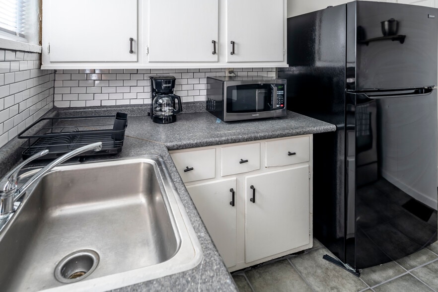 More Photos Of 2436-2442 S Dixie Dr, Kettering Apartments For Sale