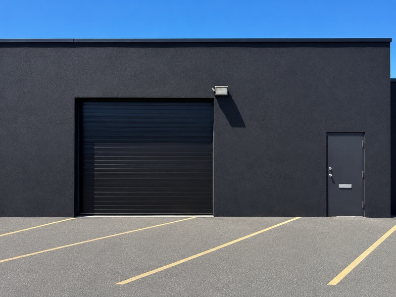 More Photos Of 32 Allen Blvd, Farmingdale Warehouse For Lease