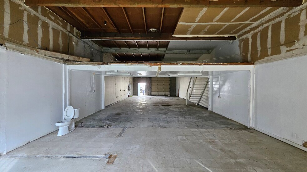 More Photos Of 200 Valley Dr, Brisbane Flex For Sale