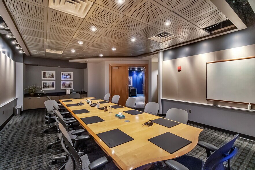 More Photos Of 665 Main St, Buffalo Office For Lease